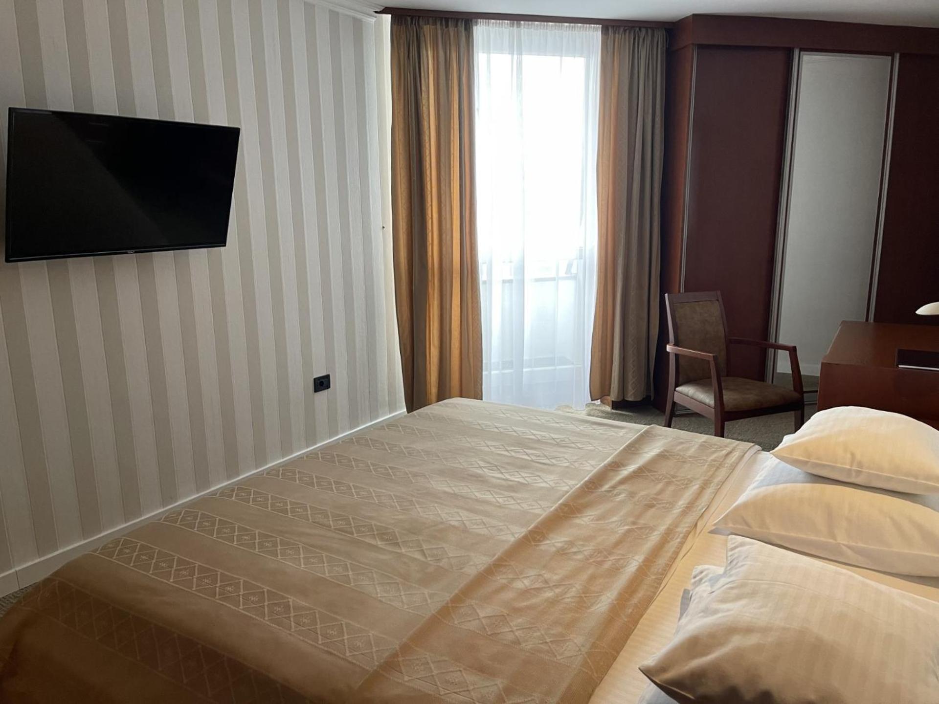 Hotel Bosna 4*